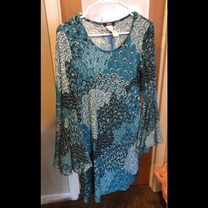 Long sleeve short dress